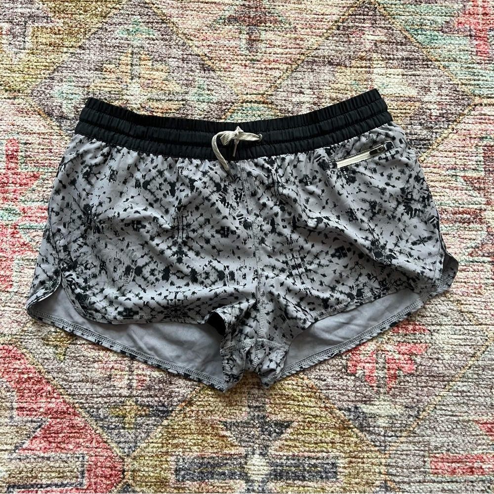VUORI CLEMENTINE SHORT